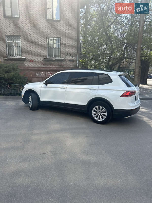 Позашляховик / Кросовер Volkswagen Tiguan 2018 в Запоріжжі