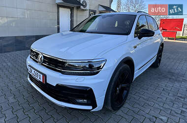 Внедорожник / Кроссовер Volkswagen Tiguan 2020 в 