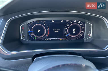 Внедорожник / Кроссовер Volkswagen Tiguan 2020 в 