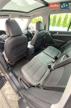 Внедорожник / Кроссовер Volkswagen Tiguan 2012 в 