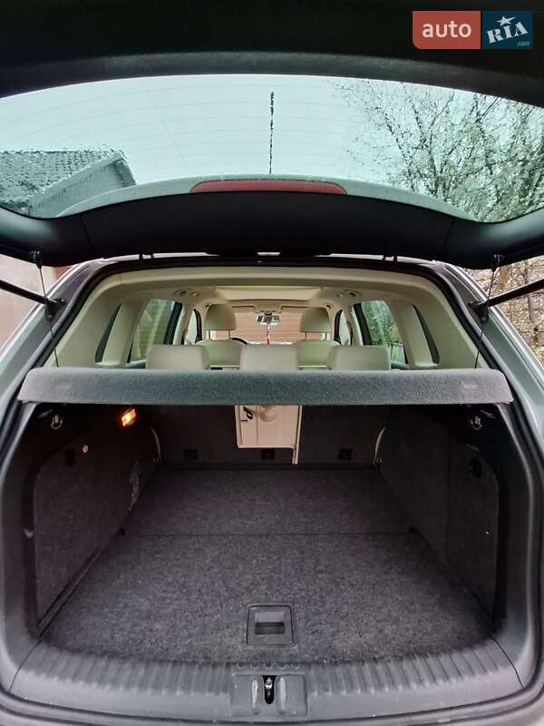 Позашляховик / Кросовер Volkswagen Tiguan 2010 в Снятині фото 30 Позашляховик / Кросовер Volkswagen Tiguan 2010 в Снятині