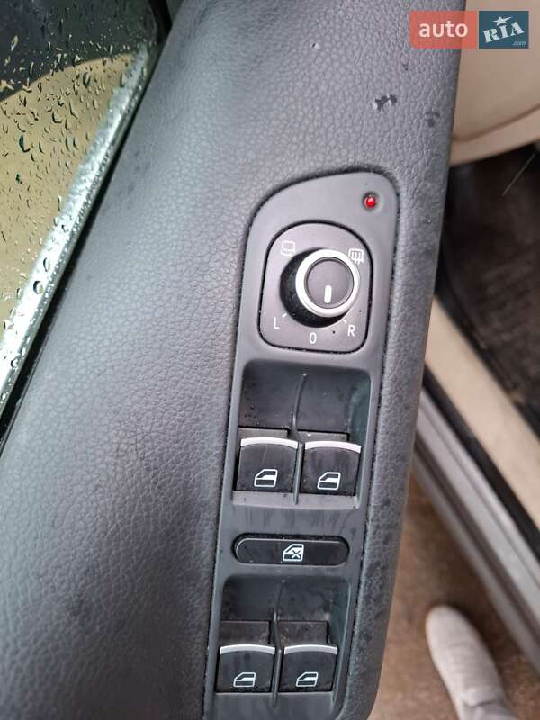 Позашляховик / Кросовер Volkswagen Tiguan 2010 в Снятині фото 58 Позашляховик / Кросовер Volkswagen Tiguan 2010 в Снятині