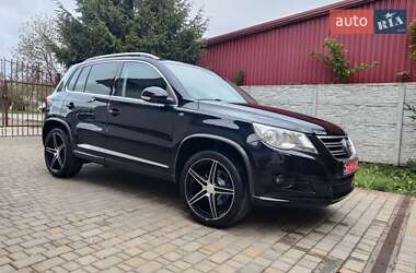 Внедорожник / Кроссовер Volkswagen Tiguan 2009 в Полтаве