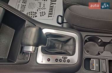 Позашляховик / Кросовер Volkswagen Tiguan 2009 в 