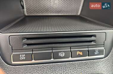 Позашляховик / Кросовер Volkswagen Tiguan 2009 в 