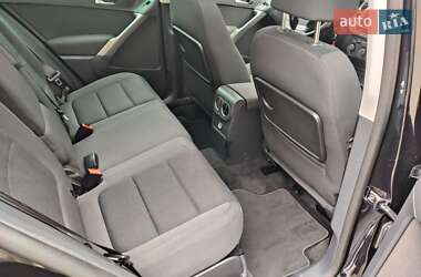 Позашляховик / Кросовер Volkswagen Tiguan 2009 в 