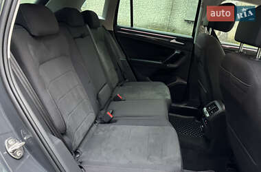Внедорожник / Кроссовер Volkswagen Tiguan 2021 в 