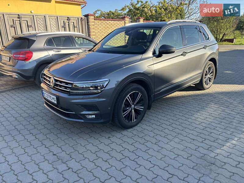 Позашляховик / Кросовер Volkswagen Tiguan 2020 в 