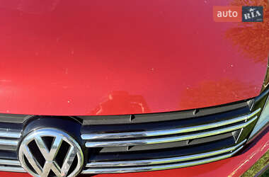 Внедорожник / Кроссовер Volkswagen Tiguan 2013 в 