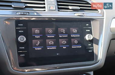 Внедорожник / Кроссовер Volkswagen Tiguan 2019 в 