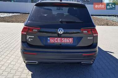 Внедорожник / Кроссовер Volkswagen Tiguan 2018 в 