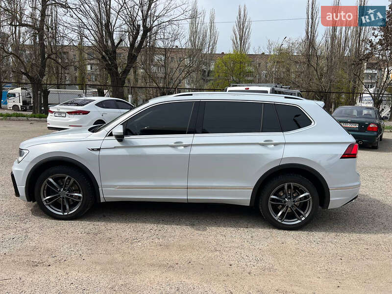 Внедорожник / Кроссовер Volkswagen Tiguan 2017 в Николаеве фото 9 Внедорожник / Кроссовер Volkswagen Tiguan 2017 в Николаеве