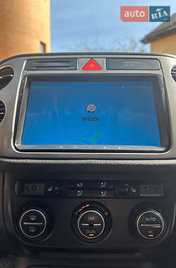Внедорожник / Кроссовер Volkswagen Tiguan 2008 в 