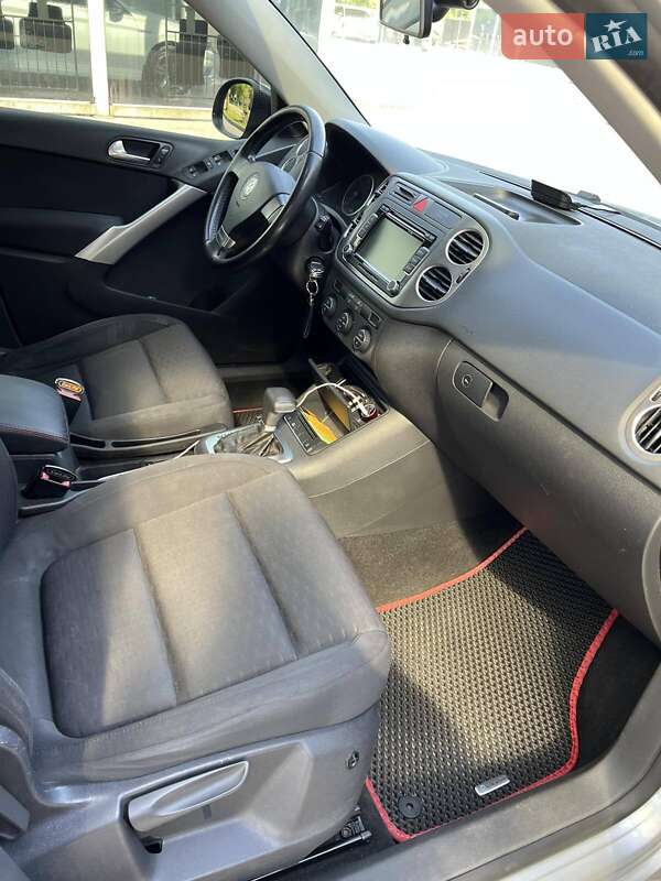 Внедорожник / Кроссовер Volkswagen Tiguan 2008 в Киеве