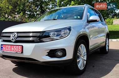 Позашляховик / Кросовер Volkswagen Tiguan 2015 в Чернігові