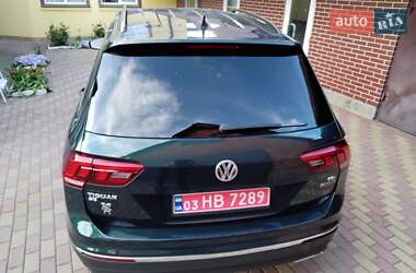 Позашляховик / Кросовер Volkswagen Tiguan 2018 в 