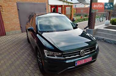 Позашляховик / Кросовер Volkswagen Tiguan 2018 в 