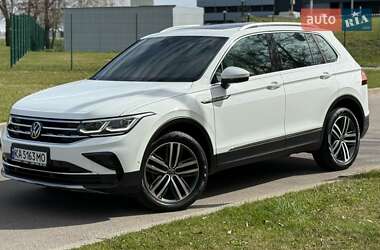 Позашляховик / Кросовер Volkswagen Tiguan 2022 в Києві