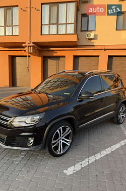Внедорожник / Кроссовер Volkswagen Tiguan 2016 в Днепре