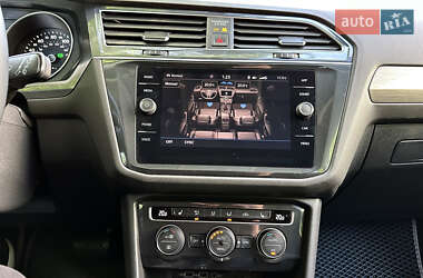Позашляховик / Кросовер Volkswagen Tiguan 2019 в 