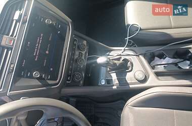 Внедорожник / Кроссовер Volkswagen Tiguan 2020 в 