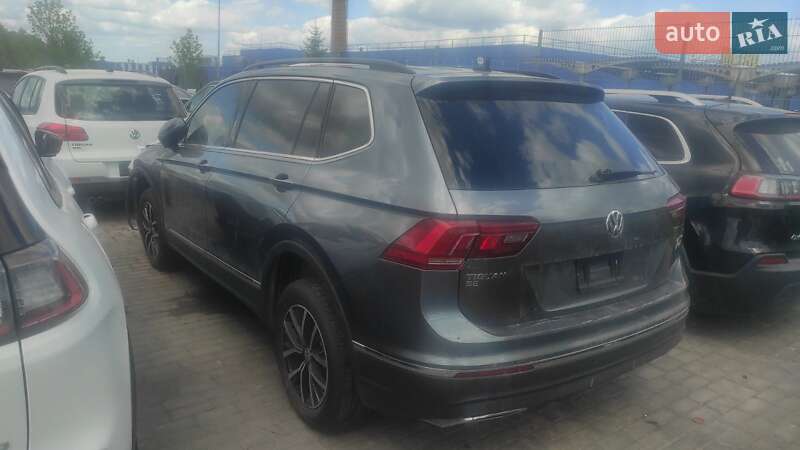 Позашляховик / Кросовер Volkswagen Tiguan 2020 в 