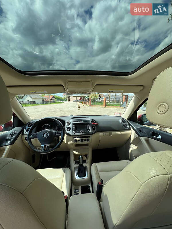 Внедорожник / Кроссовер Volkswagen Tiguan 2012 в Тлумаче