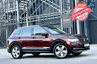 Внедорожник / Кроссовер Volkswagen Tiguan 2021 в Киеве