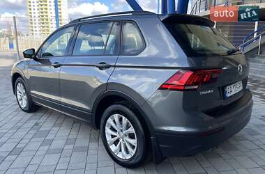Внедорожник / Кроссовер Volkswagen Tiguan 2019 в 