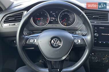 Внедорожник / Кроссовер Volkswagen Tiguan 2019 в 