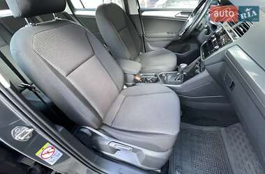 Внедорожник / Кроссовер Volkswagen Tiguan 2019 в 