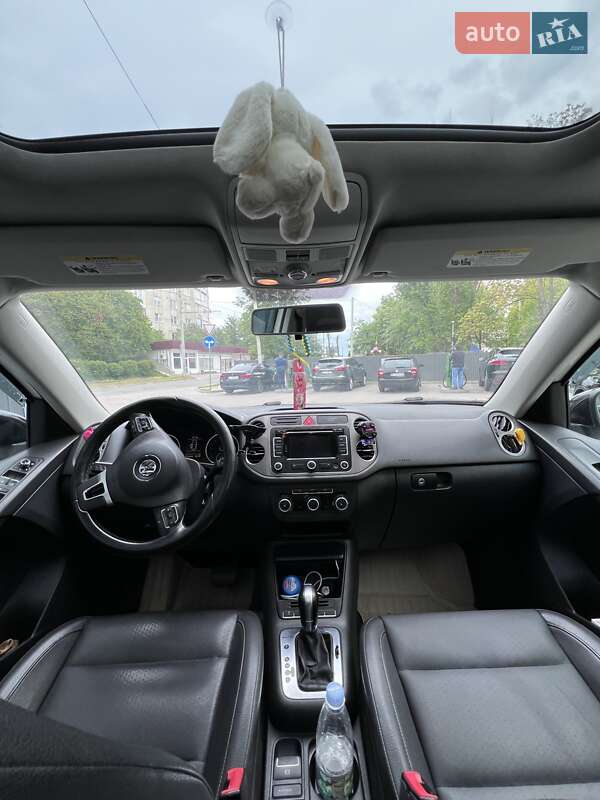 Позашляховик / Кросовер Volkswagen Tiguan 2010 в Тернополі