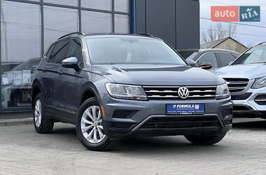 Внедорожник / Кроссовер Volkswagen Tiguan 2018 в Нововолынске