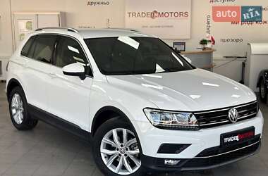 Позашляховик / Кросовер Volkswagen Tiguan 2020 в 