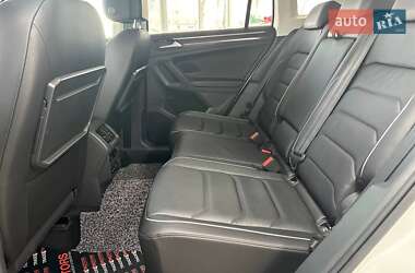 Позашляховик / Кросовер Volkswagen Tiguan 2020 в 