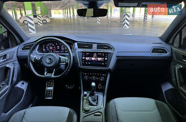 Внедорожник / Кроссовер Volkswagen Tiguan 2020 в 