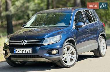 Внедорожник / Кроссовер Volkswagen Tiguan 2011 в Харькове