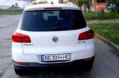 Внедорожник / Кроссовер Volkswagen Tiguan 2011 в 