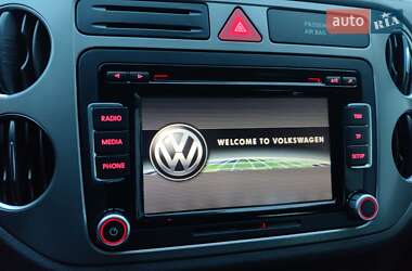 Позашляховик / Кросовер Volkswagen Tiguan 2010 в 