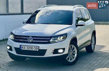 Внедорожник / Кроссовер Volkswagen Tiguan 2011 в 