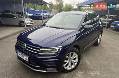 Внедорожник / Кроссовер Volkswagen Tiguan 2017 в Киеве