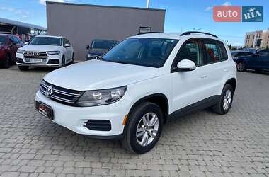 Внедорожник / Кроссовер Volkswagen Tiguan 2016 в 