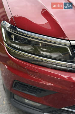 Внедорожник / Кроссовер Volkswagen Tiguan 2019 в 