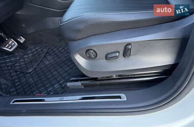 Позашляховик / Кросовер Volkswagen Tiguan 2023 в 