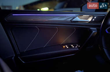 Позашляховик / Кросовер Volkswagen Tiguan 2023 в 