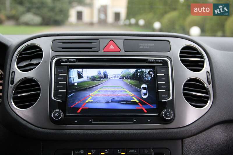 Позашляховик / Кросовер Volkswagen Tiguan 2010 в Сарнах