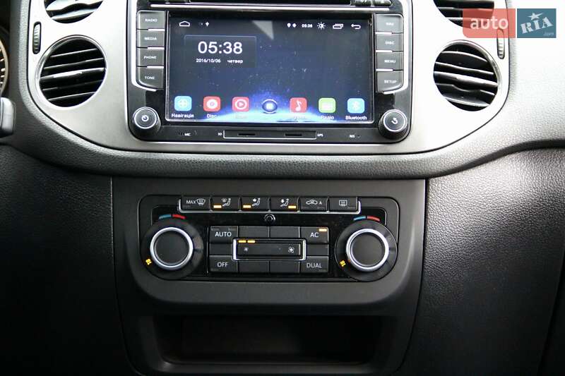 Позашляховик / Кросовер Volkswagen Tiguan 2010 в Сарнах