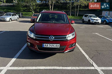 Внедорожник / Кроссовер Volkswagen Tiguan 2016 в Киеве