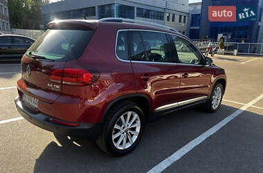 Позашляховик / Кросовер Volkswagen Tiguan 2016 в 