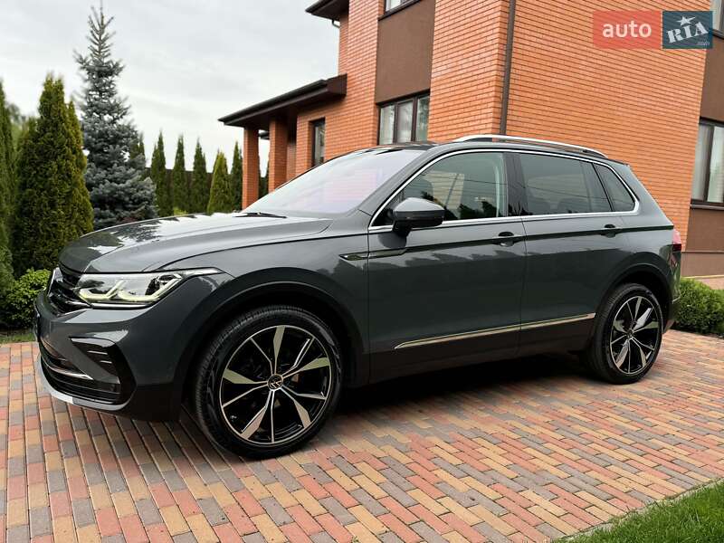 Позашляховик / Кросовер Volkswagen Tiguan 2021 в Києві